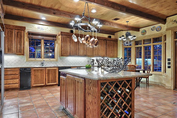 Kitchen Island w/wine rack