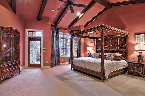 MBR w/access to Backyard and Pool