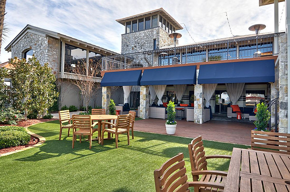 Lakeside Grill
